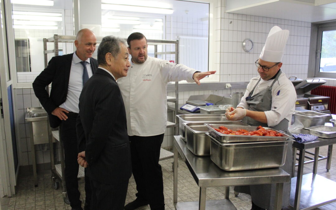 The Ambassador of Japan to Luxembourg visiting the EHTL.